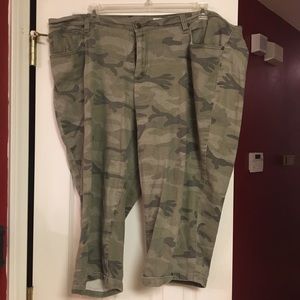 Cato Capri pants,  Camo/Green Fatigue size 22W
